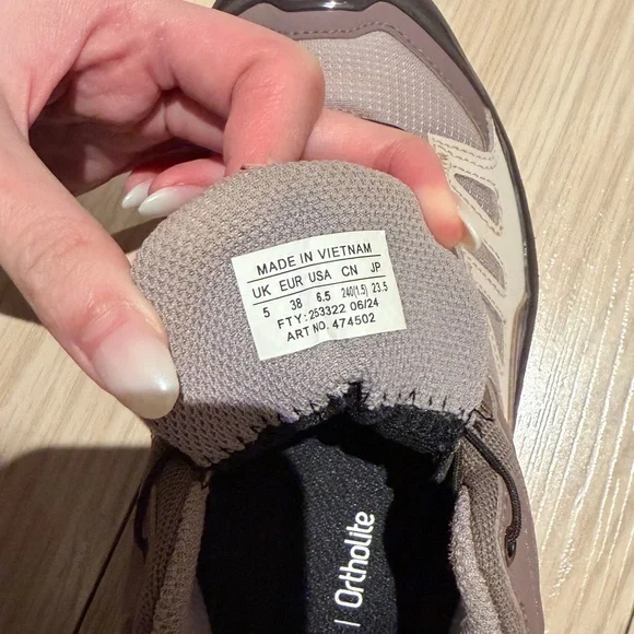 Salomon Women‘s Trail Running Shoes - Plum/Gray - Picture 4 of 4